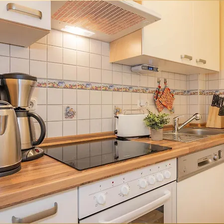 Waldstraße 35 Reni *